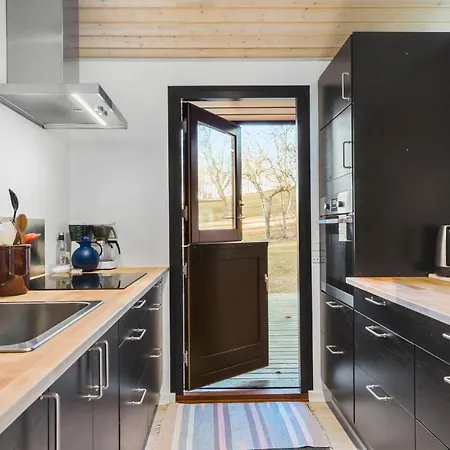 3 Bedroom Cozy In Holiday home Martofte