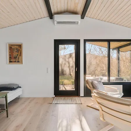 3 Bedroom Cozy In בית נופש